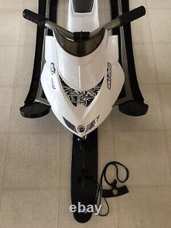 Ski Doo Freeride Outer Edge Downhill Kids Toy Sled WithPull Along Rope White & Blk
